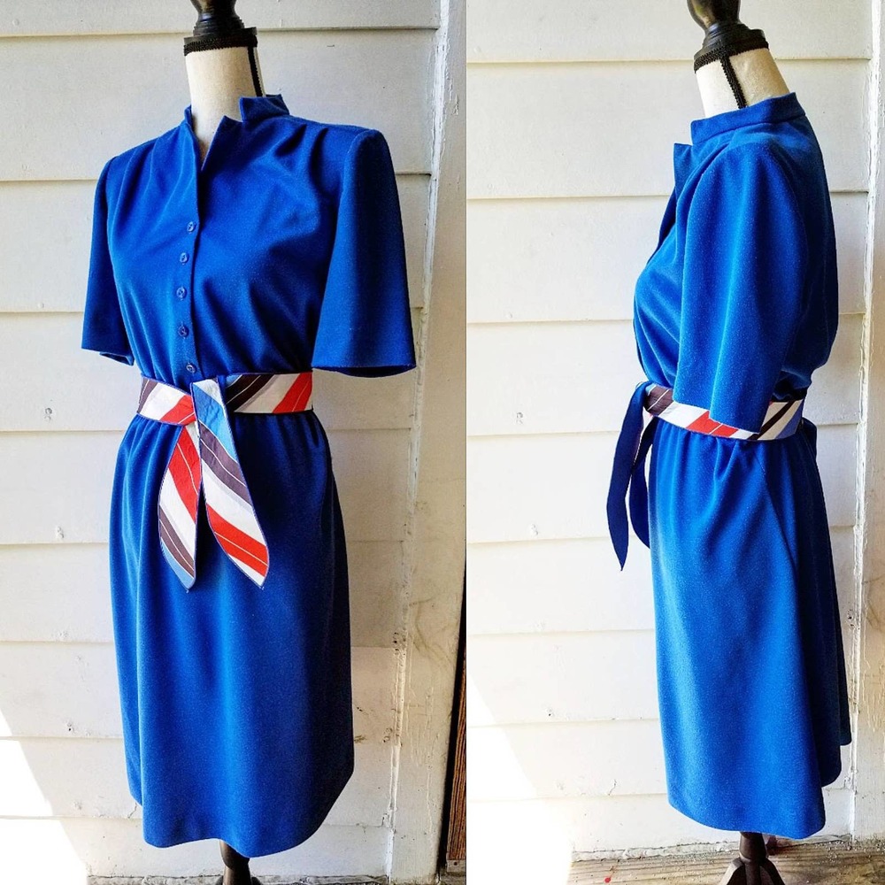 1980s Blue Dress with Striped Belt || Leslie Fay